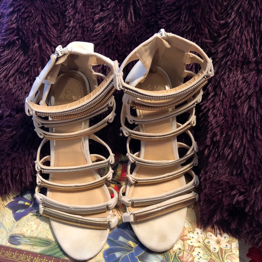 SCENE 6 STRAPS HEELS